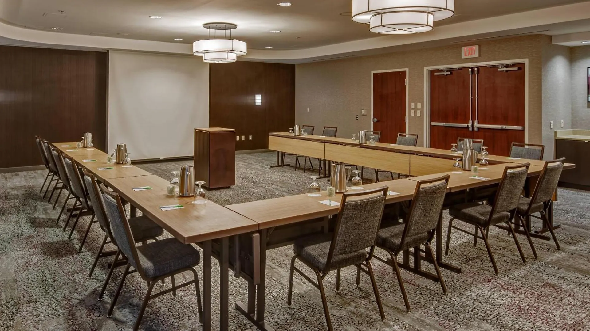 ***  Courtyard Newport News Airport Hotell USA