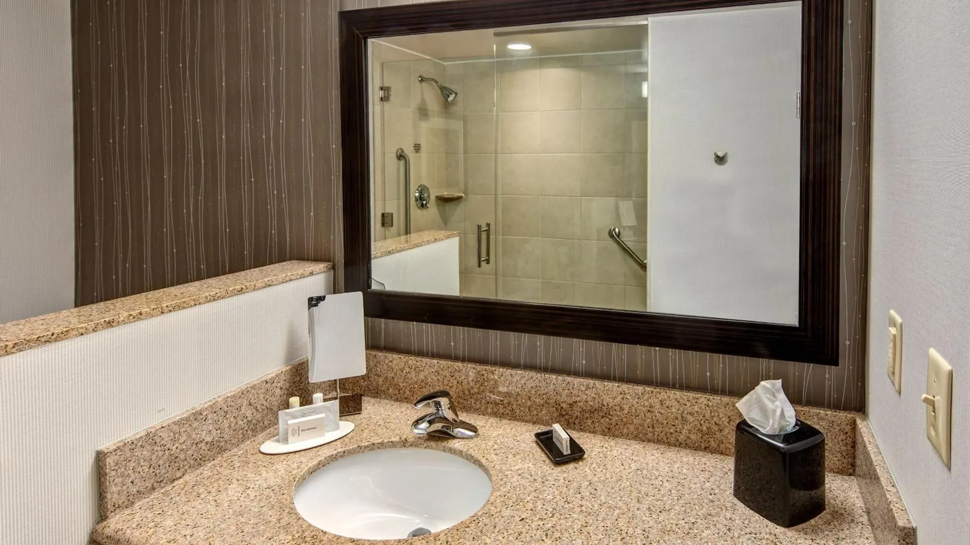 Courtyard Newport News Airport Hotell 3*,