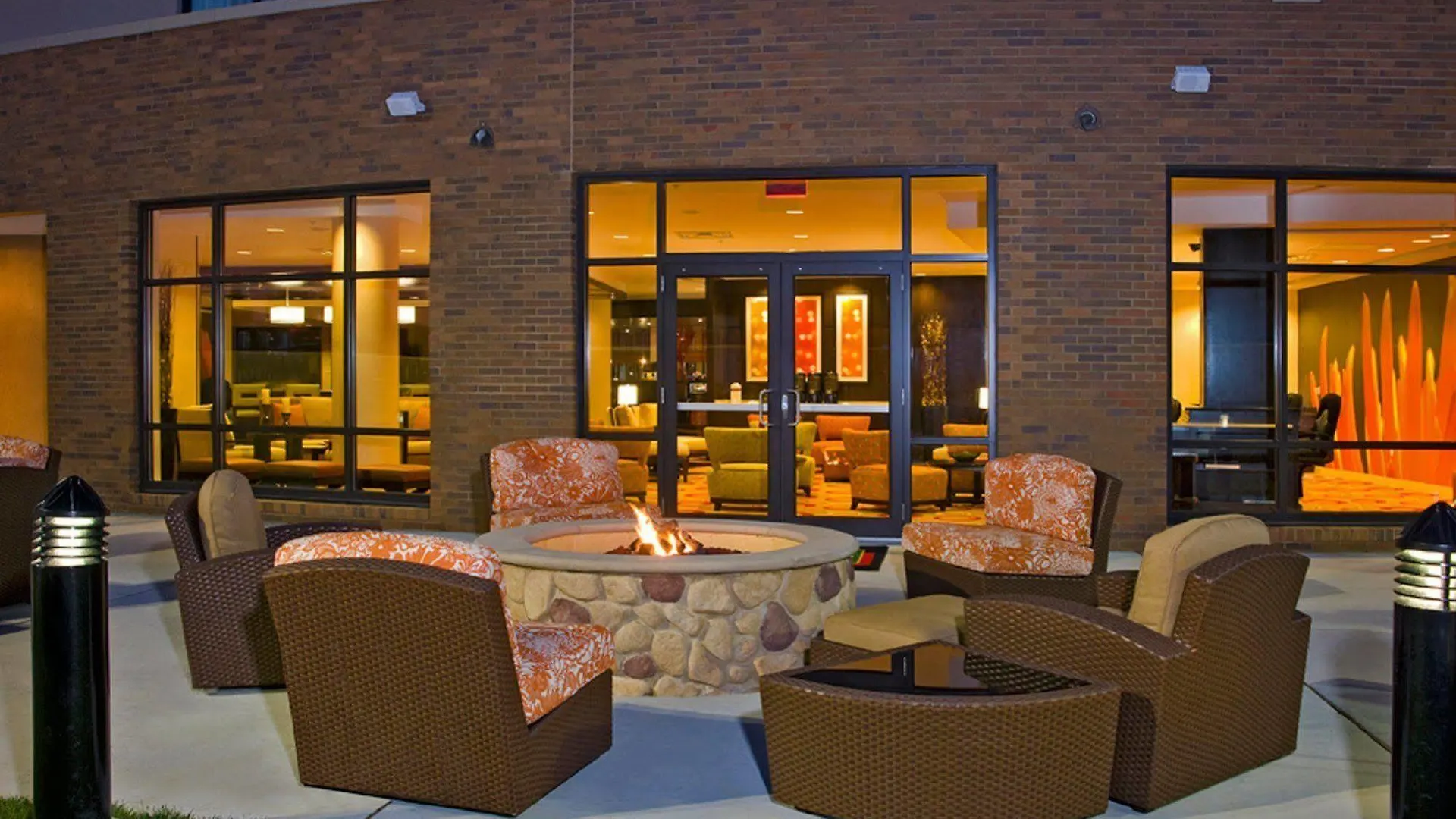 Courtyard Newport News Airport Hotell