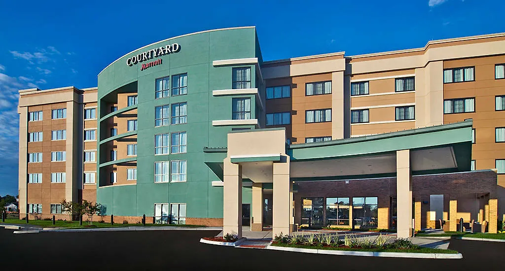 Courtyard Newport News Airport Hotell